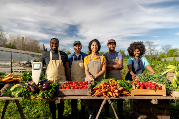 Farmer Boaz – Farm-Fresh Community Shares & Local Meat